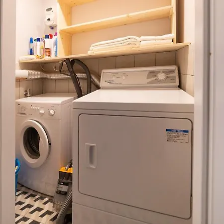 Design Flat Next Sorbillo On Tribunali St By Houseinnaples Apartmán