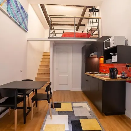 Design Flat Next Sorbillo On Tribunali St By Houseinnaples Apartmán *